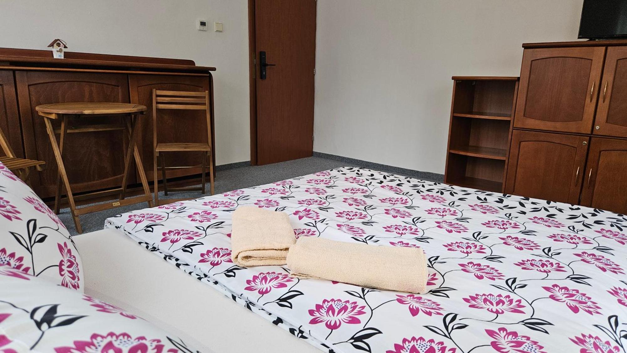 U Pohody Hotell Kovářská Eksteriør bilde